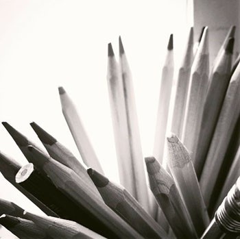 Графітні олівці фото